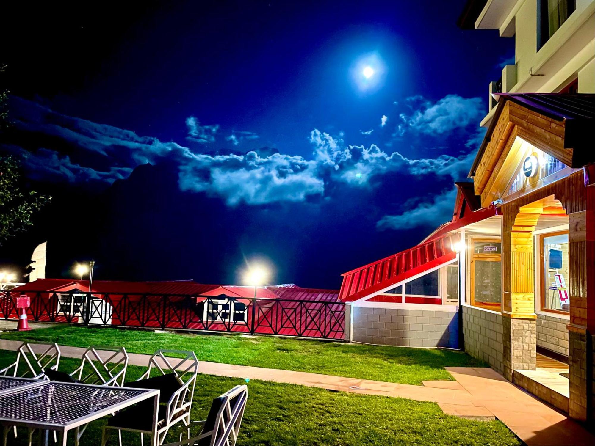 Hotel Rollingrang Кальпа Экстерьер фото
