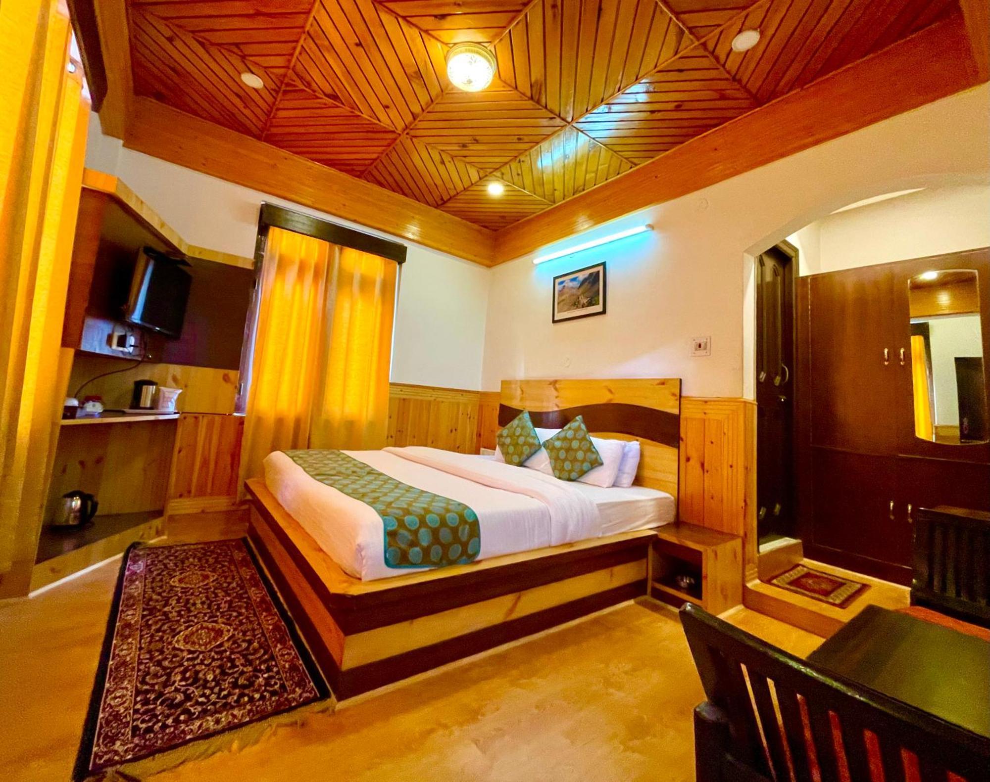 Hotel Rollingrang Кальпа Экстерьер фото